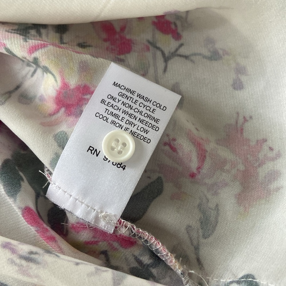 Lovely Floral Women's Top by Lemon Tart, size XS. NWT - Picture 10 of 10
